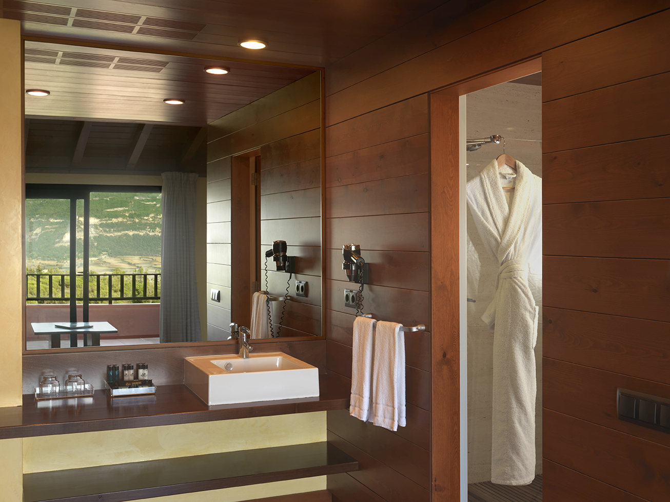 008_alta_montanyahotel Suite Familiar.jpg